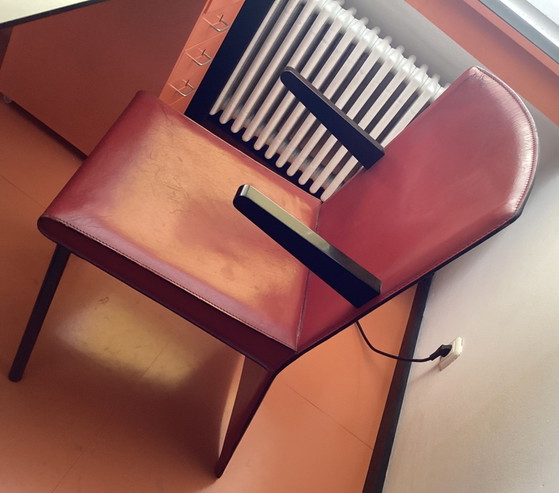 2 Rote Zanotta „Armada“ Leder Stühle Andrea Branzi Italien 80er – Sessel, Leather, Metal (photo 5 of 7)