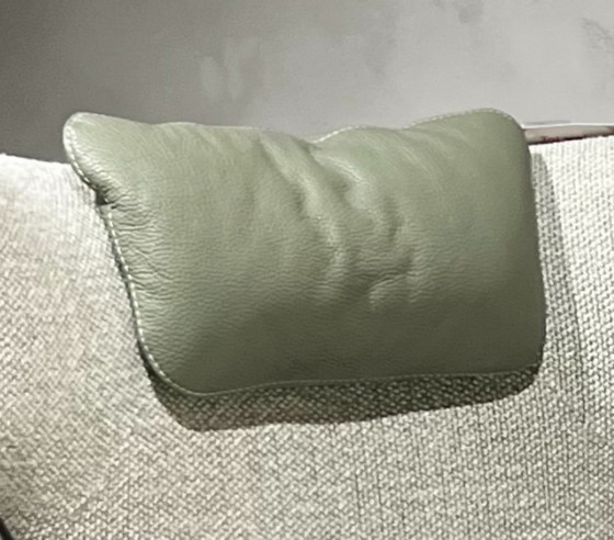 Image 1 of Leolux Caruzzo + Pouf