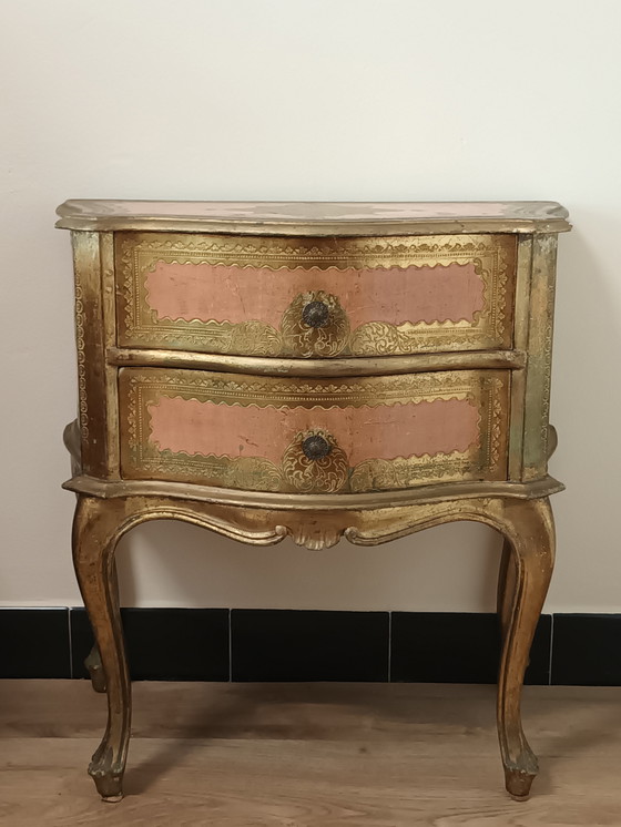 Image 1 of Commode Florentine