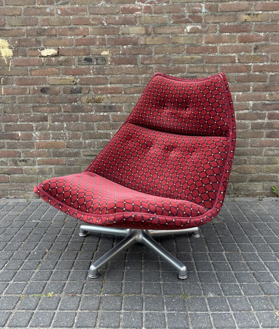 Image 1 of Artifort F500 Series Loungefauteuil Met Stervoet