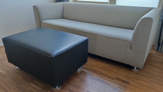 Image 1 of Gelderland 4800 2.5-seater + Footstool