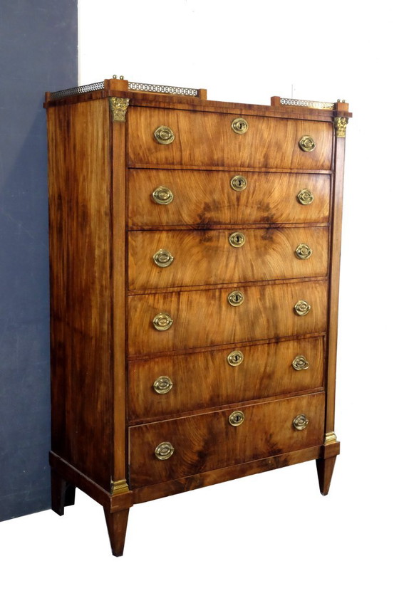 Image 1 of Luis XVI Chiffonnière, hacia 1790.  