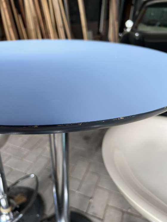 Image 1 of Ronde Bartafel Met 2 Verstelbare Barkrukken – Goede Staat