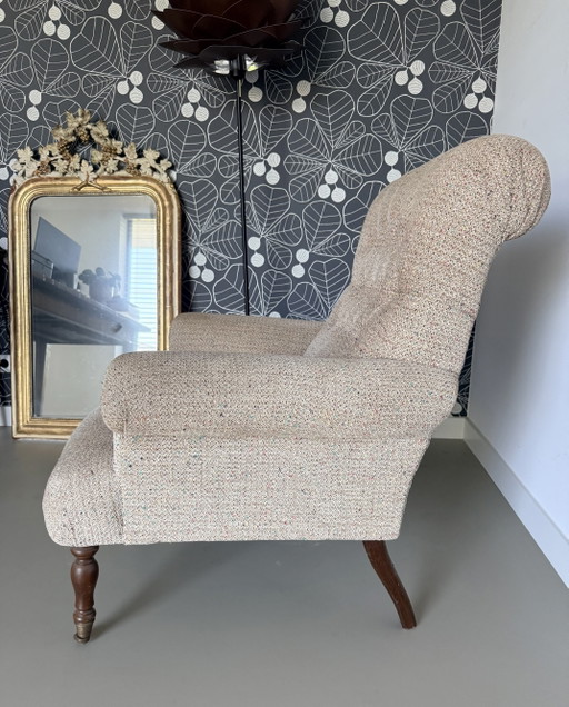 Kwalitatief zeer goede klassieke fauteuil met mooie stof van Designers Guild.
