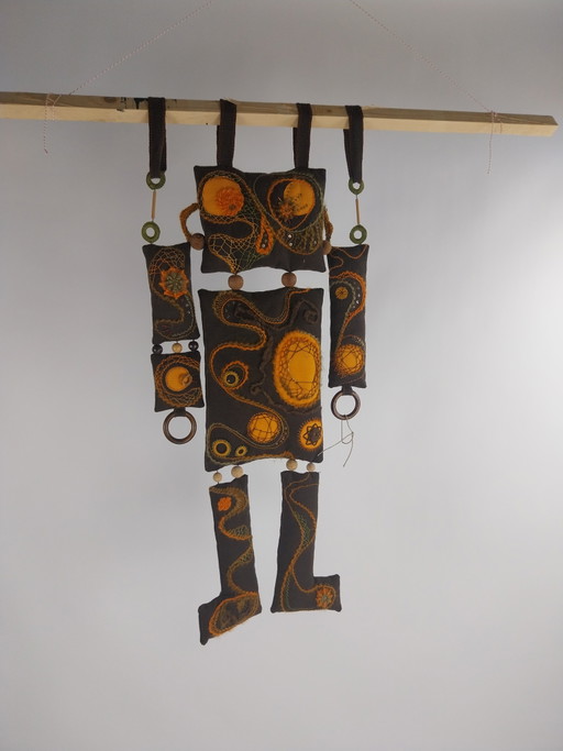 1 x handgefertigte Wanddekoration aus den 1970er Jahren in Form einer Puppe, psychedelische Wandkunst