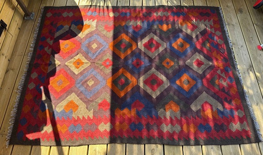 Veelkleurig handgemaakt kilim vloerkleed. Turkije, jaren 1970