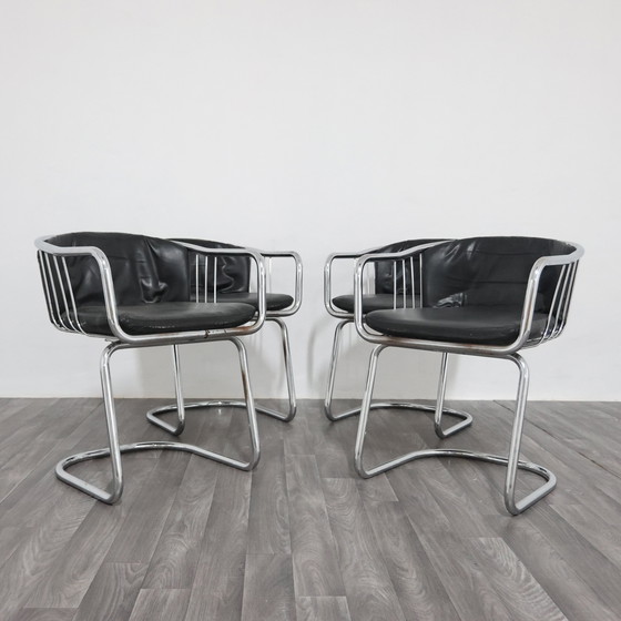 Image 1 of Gastone Rinaldi set van 4 stalen fauteuils, jaren 70 design, moderne antiek