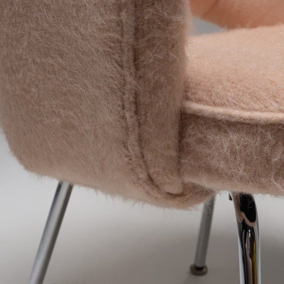 Image 1 of Esszimmerstuhl Modell 71 in Rosa von Eero Saarinen für Knoll, 2er-Set