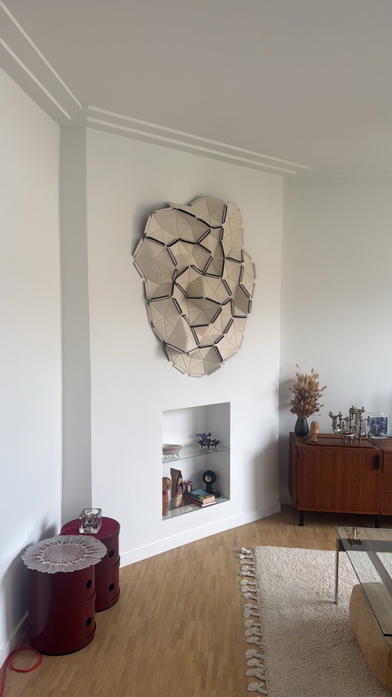 Kvadrat Clouds von Ronan & Erwan Bouroullec – 14 Module – Creme & Schwarz – Wanddekoration, Gummi, Stoff (photo 3 of 6)