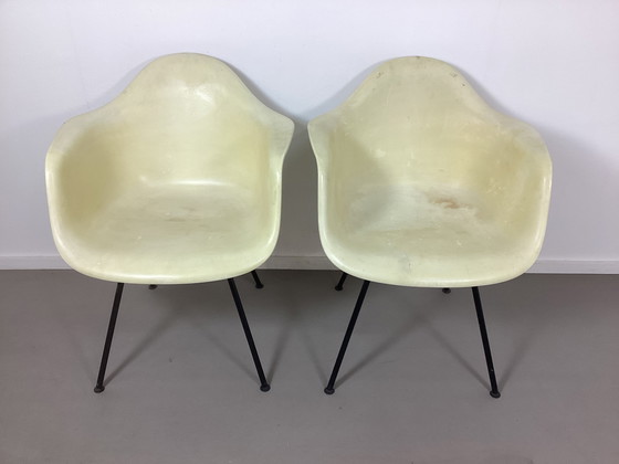 Image 1 of 2 vintage Vitra Eames stoelen Charles & Ray Eames