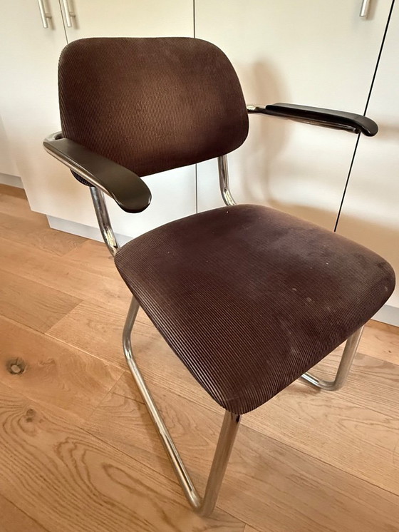 Image 1 of 4 Stoelen van Verchroomd Buizenframe met Zwarte Ribcord Bekleding