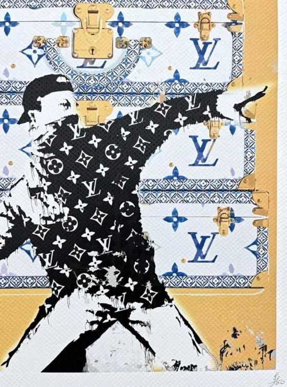 Image 1 of Death NYC - Lanceur de fleurs Banksy et Louis Vuitton - Édition limitée avec certificat