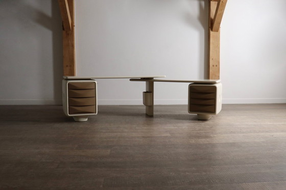 Image 1 of Ernest Igl Jet hoekbureau voor Wilhelm Werndl, jaren 70