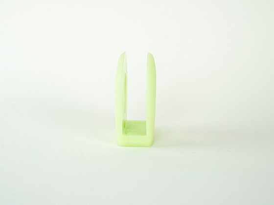 Image 1 of Porta giornali/fazzoletti, design italiano, anni '70, prodotto da Fratelli Guzzini