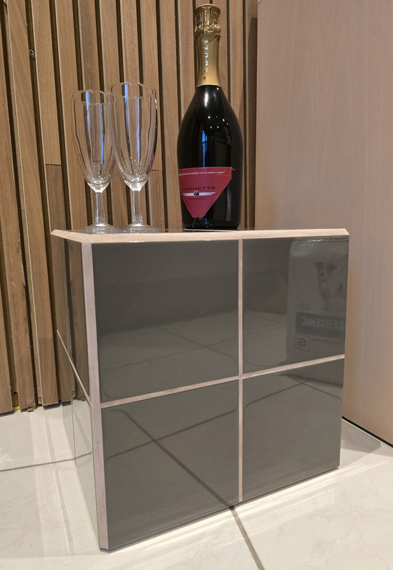 Image 1 of Table à carreaux 30x30x30H Brown & Purple