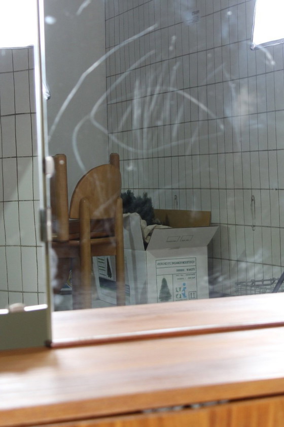 Image 1 of Coiffeuse vintage avec miroir amovible