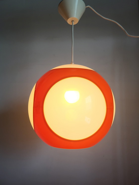 Image 1 of Lampe suspendue de l'ère spatiale, œil d'insecte, massif, orange et blanc, Belgique, années 1970