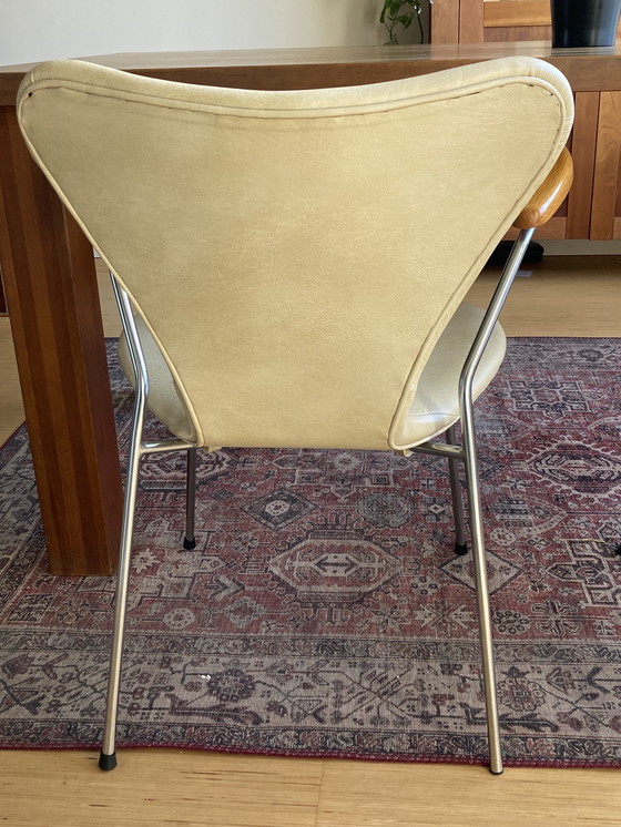 Image 1 of Te koop: 5 design leren Vlinderstoelen van Fritz Hansen