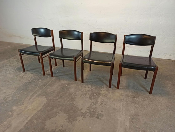 Lot de 4 chaises de salle à manger mid-century, Skaï, Bois, Noir (photo 6 sur 15)