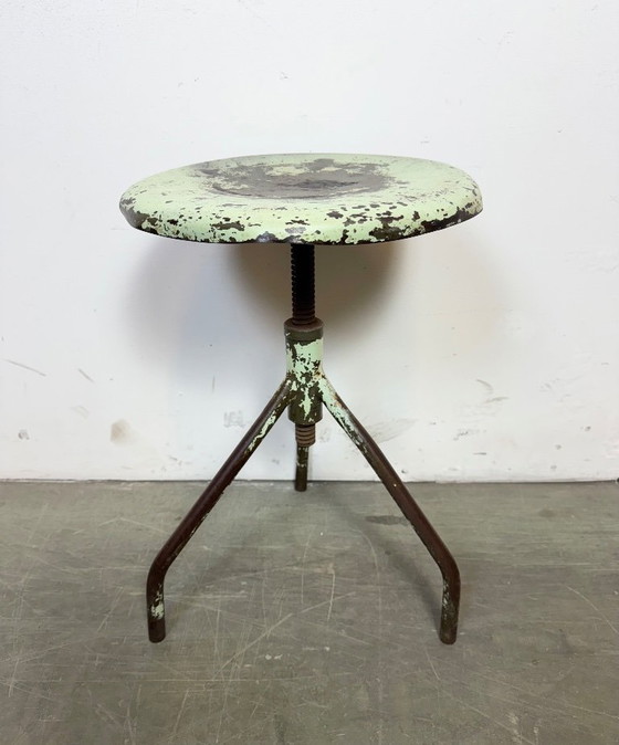 Image 1 of Groene industriële draaikruk voor ijzerwerkplaats, jaren 60