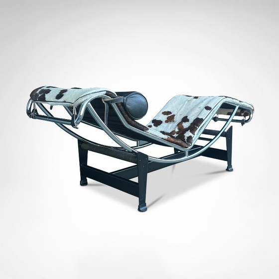Image 1 of Chaise longue LC4 en peau de poney de Le Corbusier pour Cassina, années 1990