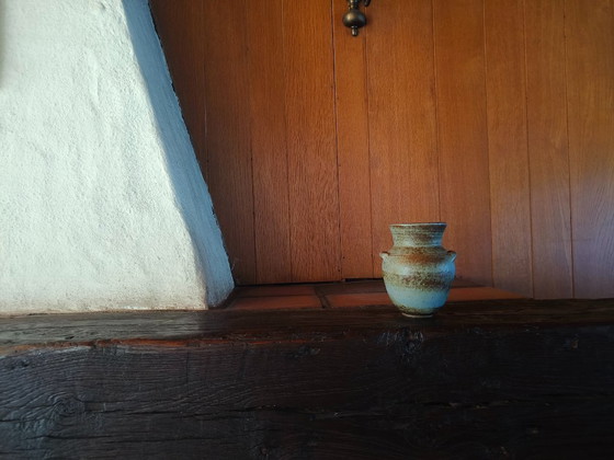Image 1 of Vintage design stoneware vase – Hand-signed