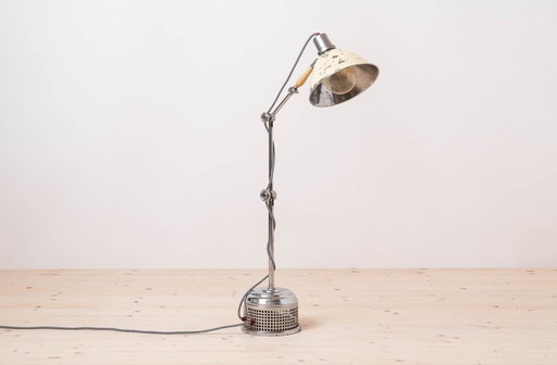 Lampada da terra medica di Perihel, anni '30