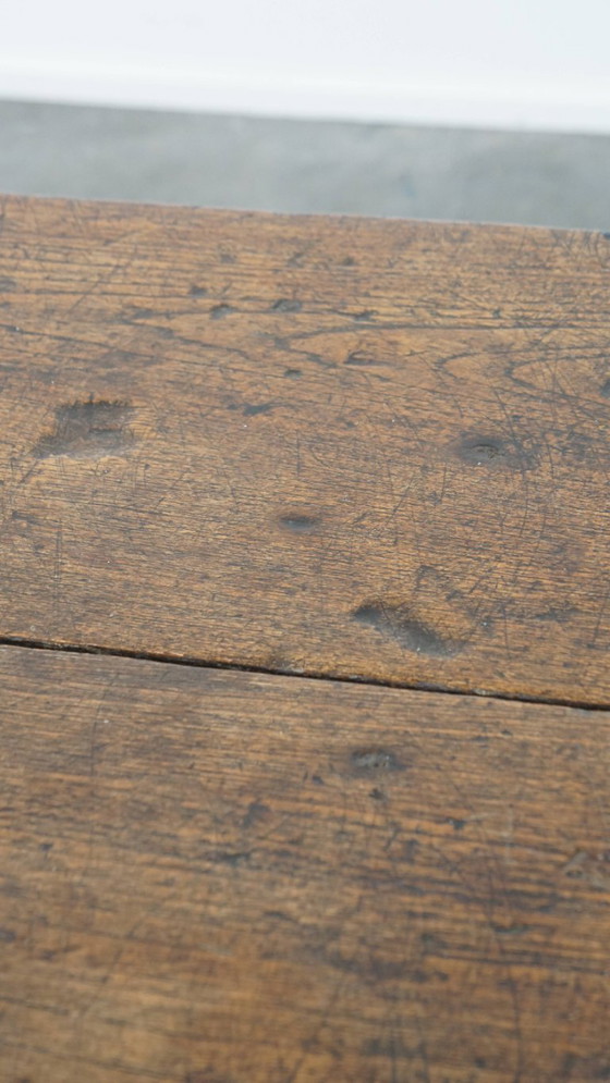 Image 1 of Großer antiker Couchtisch aus Kastanienholz aus dem frühen 19.