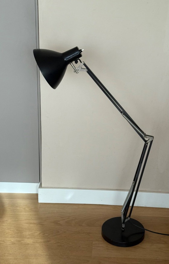 Image 1 of Hala, lampe d'architecte.