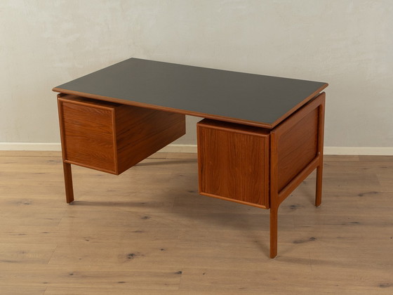 Image 1 of 1960s free-standing Desk by Arne Vodder
