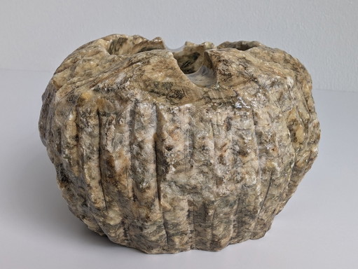 Brutalistischer Vintage-Aschenbecher aus Onyxmarmor / Vide-Poche – 1970er Jahre – 2,8 kg