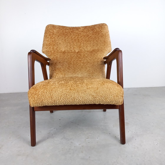 Image 1 of Poltrona Wingback anni '50 | restaurata | Gialla
