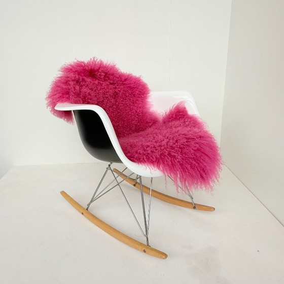 Image 1 of Sedia a dondolo di Charles e Ray Eames, versione italiana.