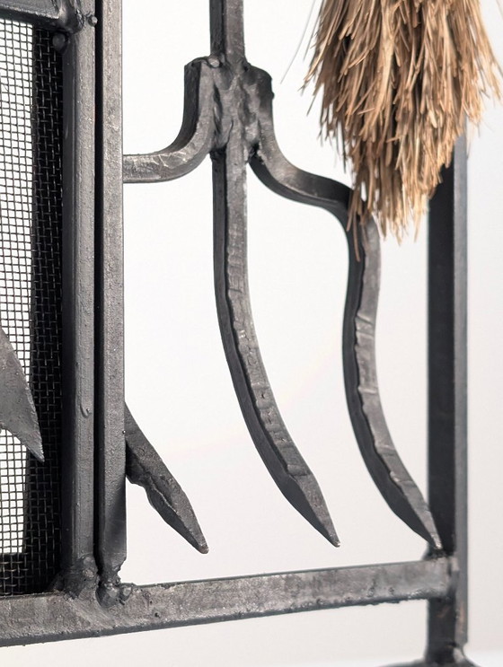 Image 1 of Parascintille in ferro battuto realizzato da Atelier Marolles, Francia, anni '50.