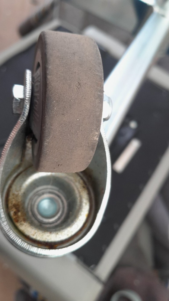 Image 1 of 6x lensvelt avl office chairs full leather