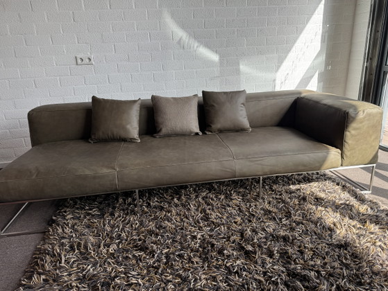 Image 1 of Living Divani Ile Club