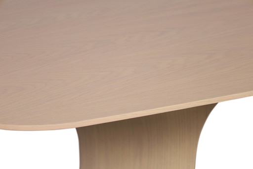 Dan Form Root eettafel