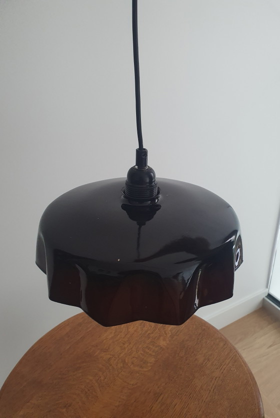 Rare Vintage Vrieland Design Pendant Lamp – Organic Pudding Shape / Wavy Edge – Black Chocolate Brown Metal (photo 9 of 12)