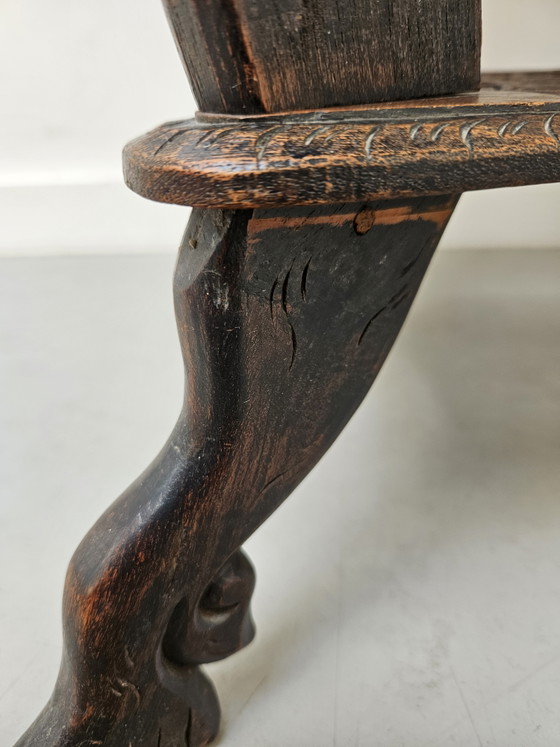Image 1 of Antike handgeschnitzte indonesische