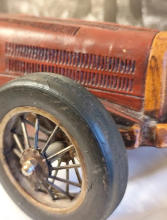 Image 1 of Grande modello da collezione di Bugatti Type 35 d'epoca – in stile Art Déco con ruote mobili