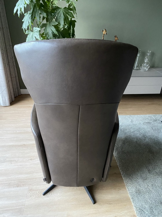 Gealux brown leather electric adjustable recliner chair – Metal (photo 4 of 6)