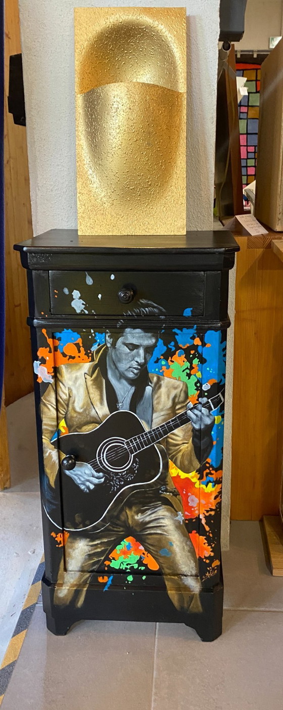 Image 1 of Mesita de noche de Sandra Melin, Elvis, acrílico sobre pino, 2026