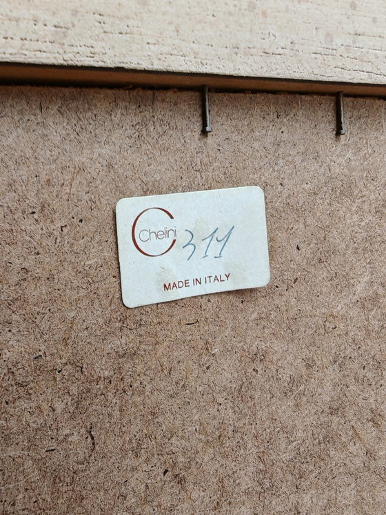 Image 1 of Miroir rectangulaire en haut avec triangle avec cadre en bois, doré de succession