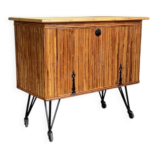 Vintage-Buffetbar aus Rattan – barkrukken, Wicker, Metal