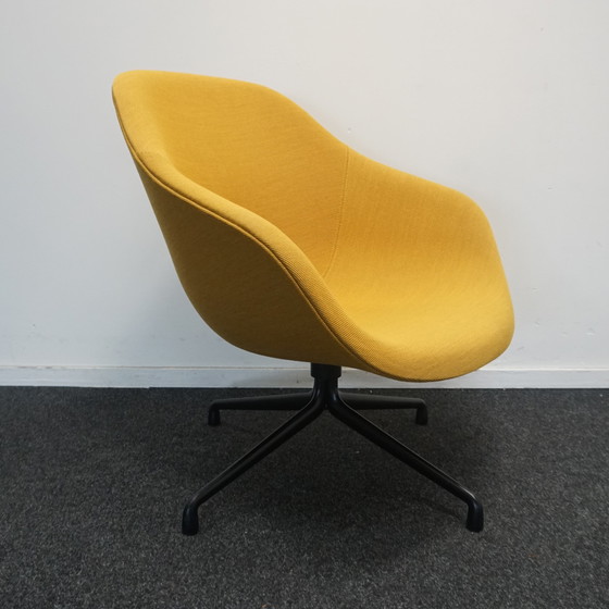 Image 1 of 1 x HAY About a Lounge AAL 81 Sessel | Design | Ockergelb