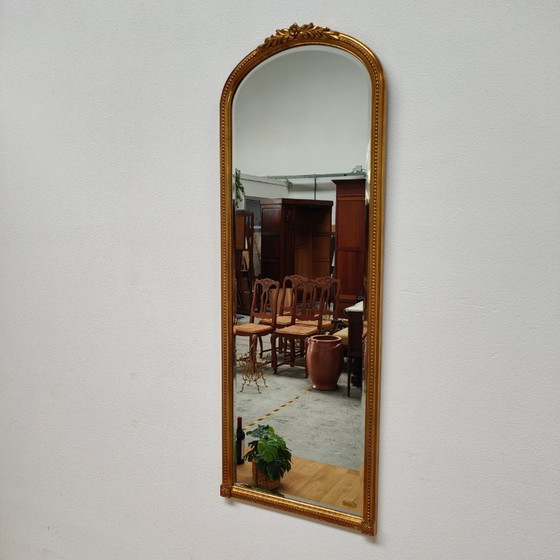 Image 1 of Miroir sur pied DeKnudt vintage doré de style Hollywood Regency
