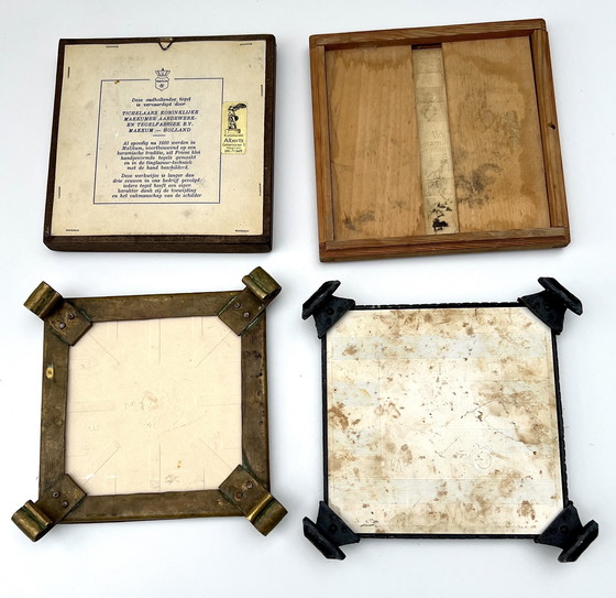 Image 1 of Four framed ceramic tiles – Delft/Makkum style – Hand-painted – Netherlands, 20th century