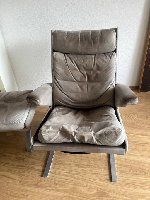 Sillón COR Swing de cuero con reposapiés – fauteuils, Leather (photo 2 of 6)