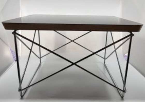 Image 1 of Mesa auxiliar Charles y Ray Eames para Vitra, 1999