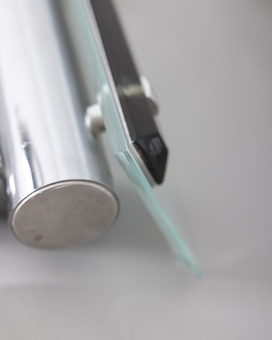 Image 1 of Paire d'appliques en métal et verre vintage des années 60 design italien